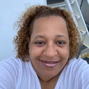 Meet your Posher, Pam